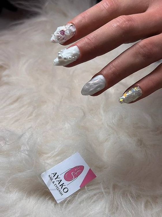 Dolce principessa almond nails